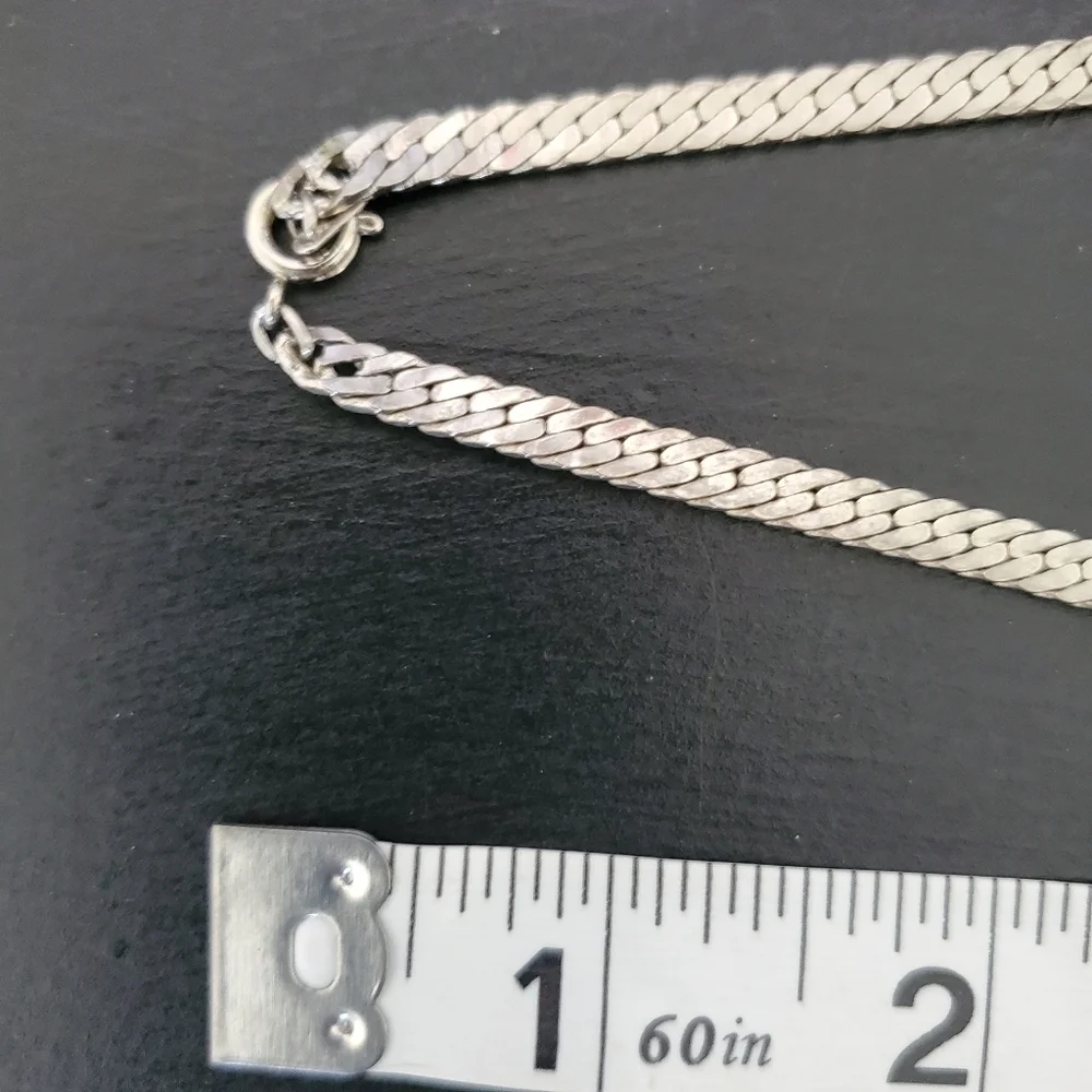 Thick silver chain necklace‎